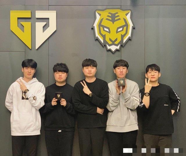 还能为未来 还能为未来