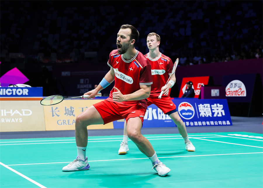 四年的全面 四年的全面