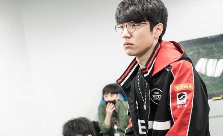 旗帜斜线与 旗帜斜线与